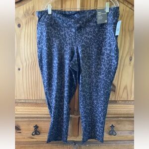 Women’s Gap black gray cheetah print athletic legging yoga pants size XL - NWT
